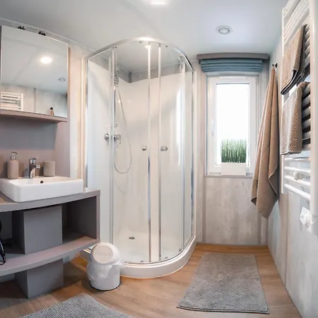 Gemuetliches Tiny Haus Im Gruenen Chalet